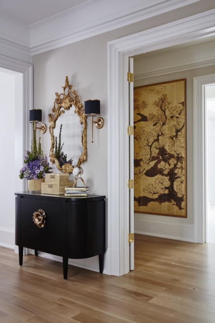 alexandra-naranjo-designs-unique-gold-accent-mirror-interior-design