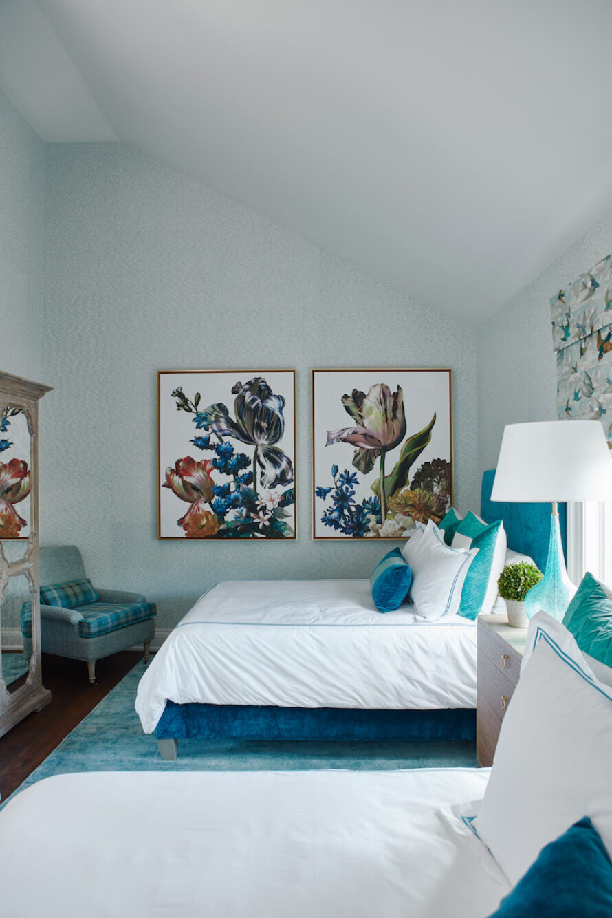 bedroom-hanging-wall-art-floral-gold-frames