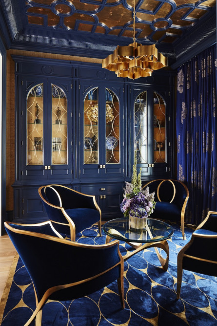 blue-laquer-cabinets-textured-ceiling-pattenered-rug