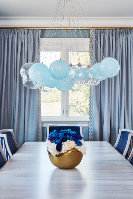 dining-room-interior-design-balloon-sphere-chandelier-lighting