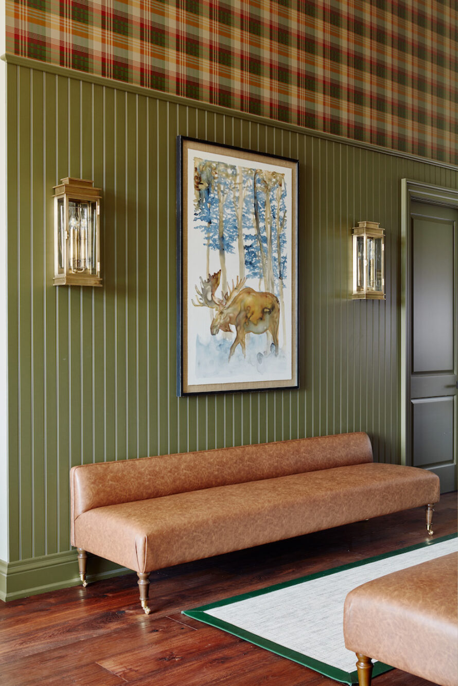 olive-green-walls-plaid-pattenred-wallpaper