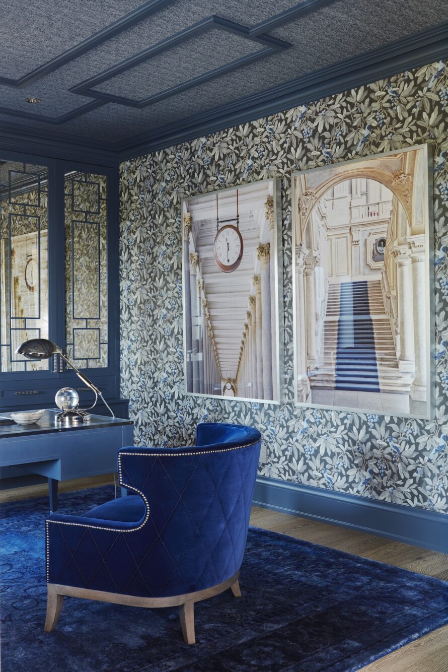 office-design-blue-chair